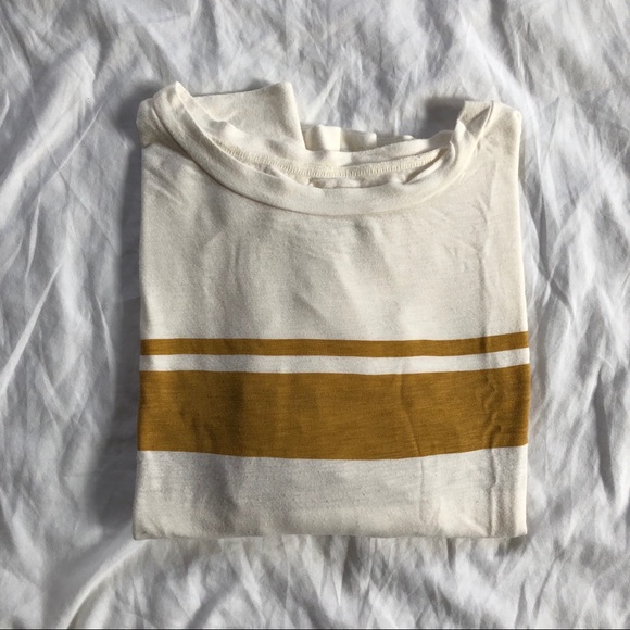 2/15$ Casual AEO long sleeve tee - Picture 4 of 7